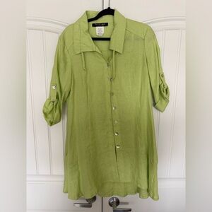True Essence Light Green Button-Front Linen  Top